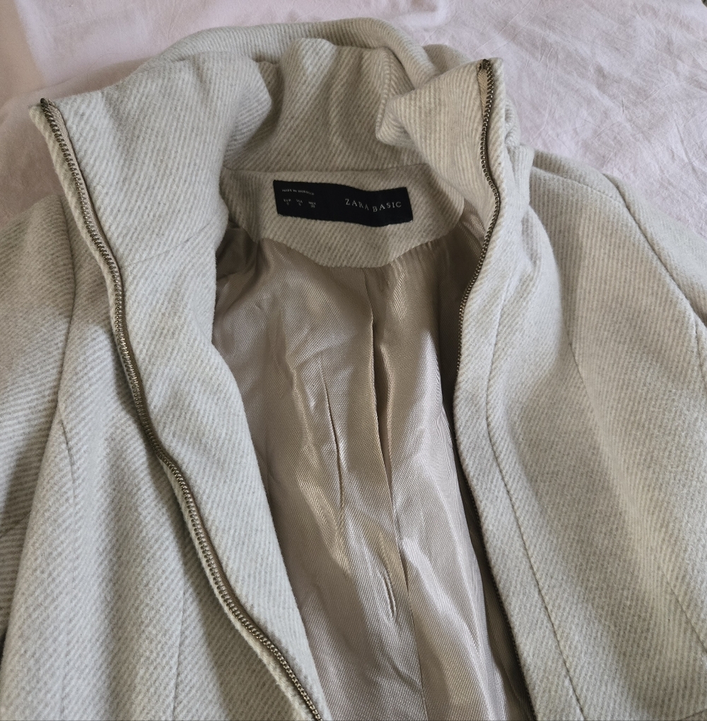 Zara Basic Cream Coat - Picture 4 of 5